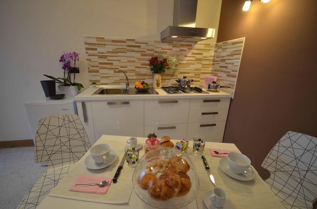 B&B La Dimora Di Iside Μπενεβέντο Δωμάτιο φωτογραφία
